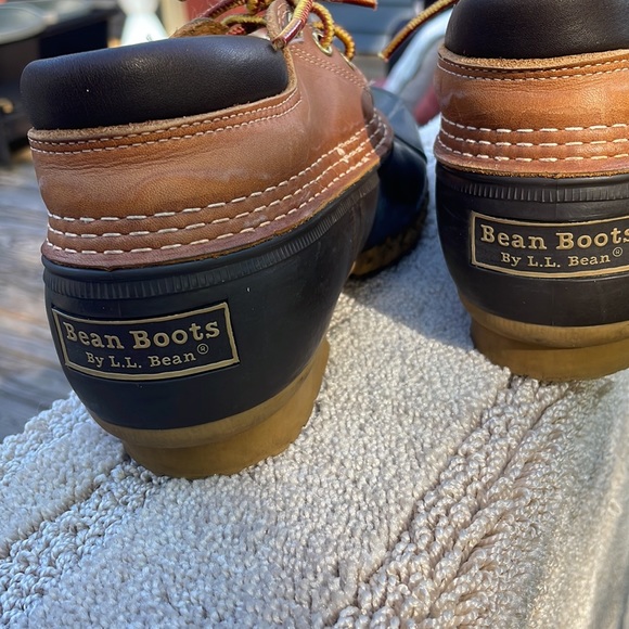 LL Bean Women’s Bean Boots, Gumshoes Medium - Picture 6 of 17